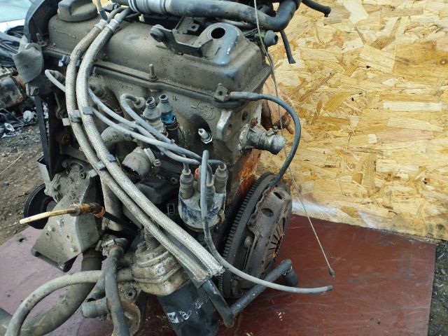 bontott AUDI 80 Motor (Fűzött blokk hengerfejjel)