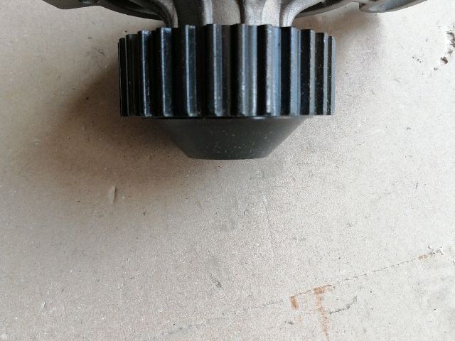 bontott AUDI 80 Vízpumpa