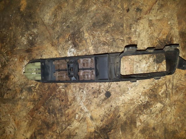 bontott AUDI 80 Ablakemelő Kapcsoló (Pozíciófüggetlen)