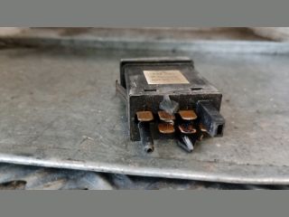 bontott AUDI 80 Ablakfűtés Kapcsoló