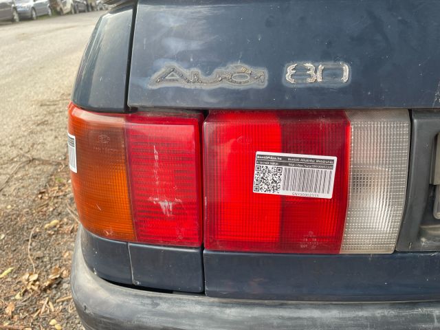 bontott AUDI 80 Bal Belső Hátsó Lámpa