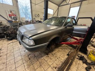 bontott AUDI 80 Bal első Sárvédő