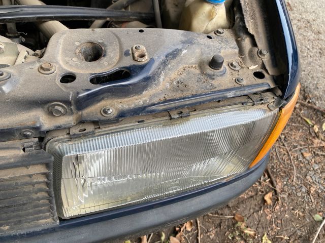 bontott AUDI 80 Bal Fényszóró