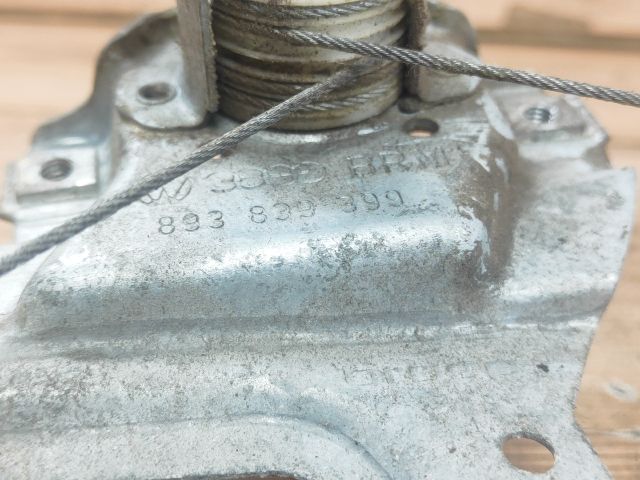 bontott AUDI 80 Bal hátsó Ablakemelő Szerkezet (Mechanikus)