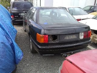 bontott AUDI 80 Bal hátsó Gumikéder