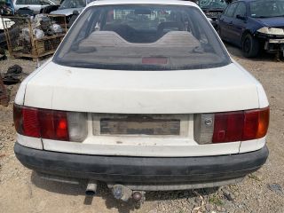 bontott AUDI 80 Csomagtérajtó (Részeivel)