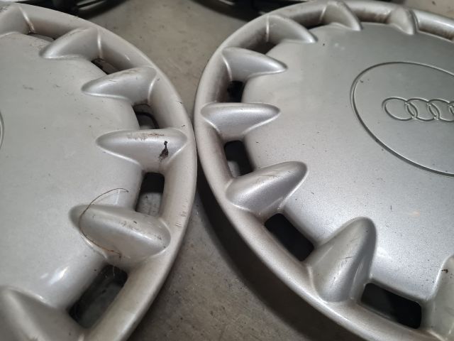 bontott AUDI 80 Dísztárcsa Szett