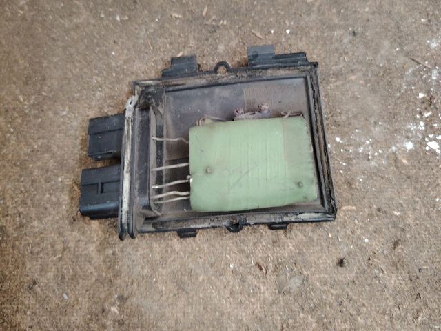 bontott AUDI 80 Előtét Ellenállás Fűtőmotor