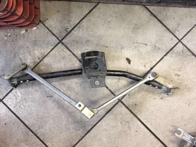 bontott AUDI 80 Első Ablaktörlő Szerkezet