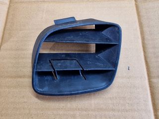 bontott AUDI 80 Első Lökhárító Bal Díszrács