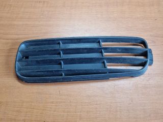 bontott AUDI 80 Első Lökhárító Bal Díszrács