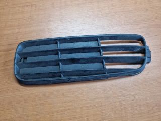 bontott AUDI 80 Első Lökhárító Bal Díszrács