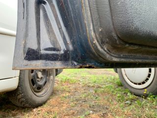 bontott AUDI 80 Első Lökhárító (Részeivel)