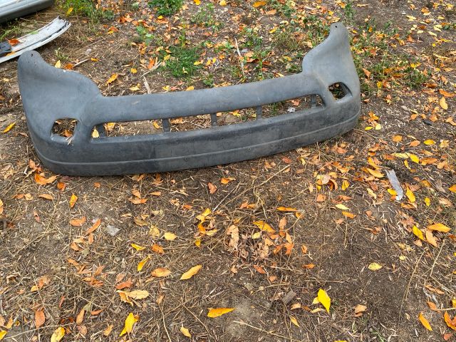 bontott AUDI 80 Első Lökhárító (Üresen)