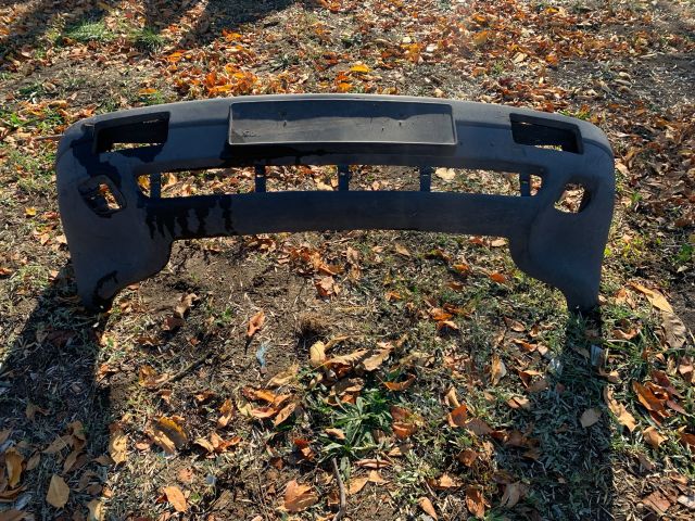 bontott AUDI 80 Első Lökhárító (Üresen)