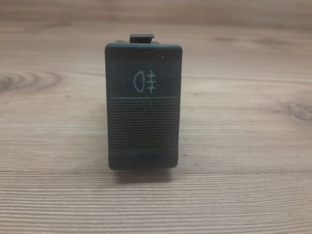 bontott AUDI 80 Hátsó Ködzárófény Kapcsoló