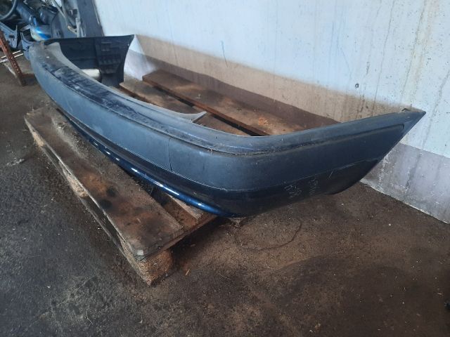 bontott AUDI 80 Hátsó Lökhárító (Részeivel)