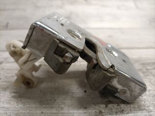 bontott AUDI 80 Jobb első Ajtózár