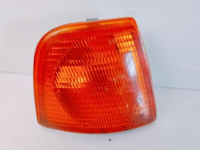 bontott AUDI 80 Jobb első Irányjelző