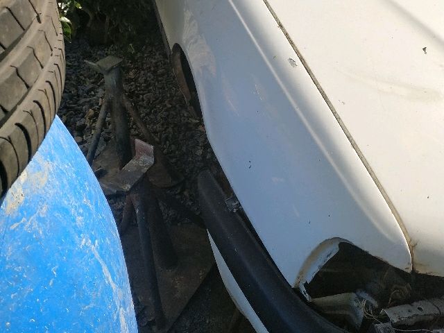 bontott AUDI 80 Jobb első Sárvédő