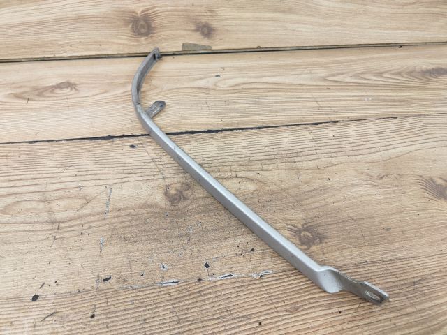 bontott AUDI 80 Jobb Fényszóró Bajusz Díszléc