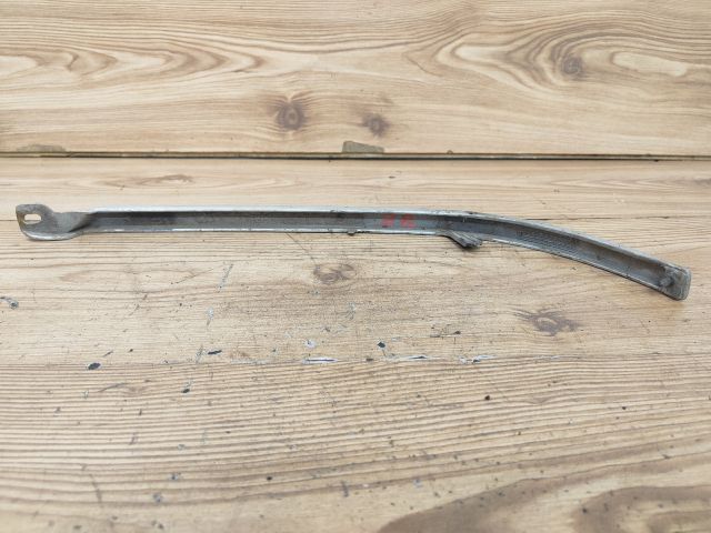 bontott AUDI 80 Jobb Fényszóró Bajusz Díszléc