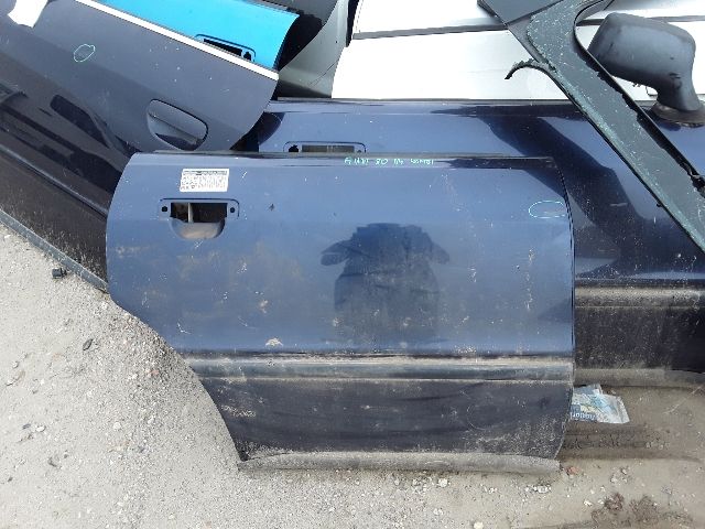 bontott AUDI 80 Jobb hátsó Ajtó (Üres lemez)