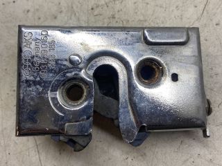 bontott AUDI 80 Jobb hátsó Ajtózár