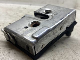 bontott AUDI 80 Jobb hátsó Ajtózár