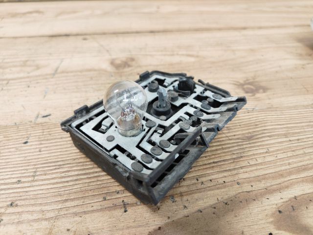 bontott AUDI 80 Jobb Hátsó Lámpa Foglalat