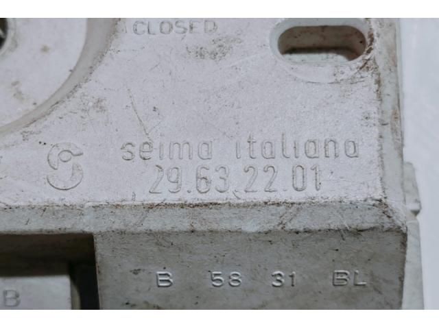 bontott AUDI 80 Jobb Hátsó Lámpa Foglalat