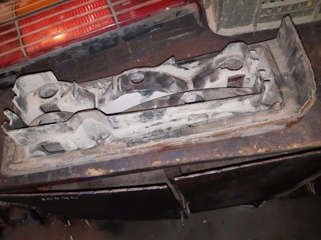 bontott AUDI 80 Jobb hátsó Lámpabúra