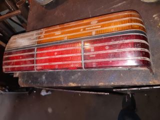 bontott AUDI 80 Jobb hátsó Lámpabúra