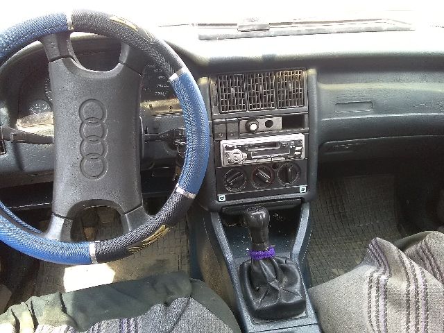 bontott AUDI 80 Kesztyűtartó Ajtó