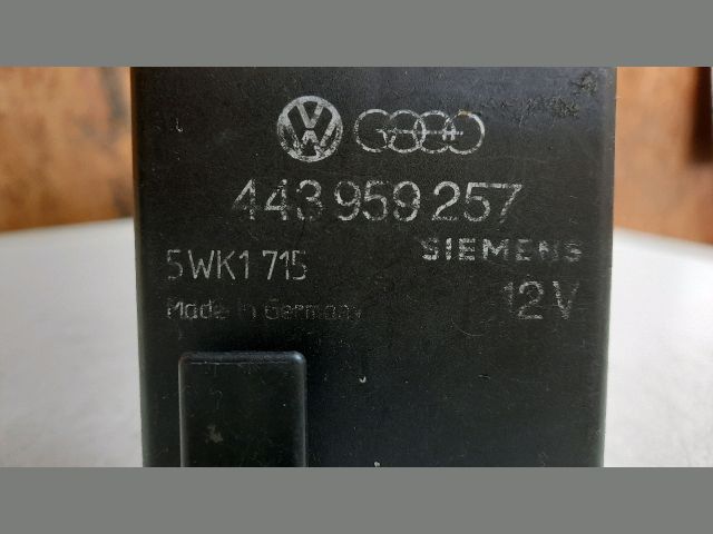 bontott AUDI 80 Komfort Elektronika