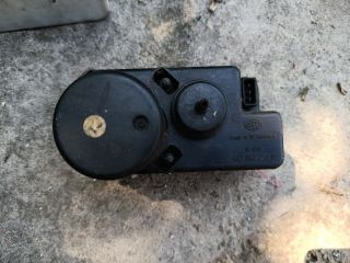 bontott AUDI 80 Központizár Elektronika