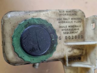 bontott AUDI 80 Szervóolaj Tartály