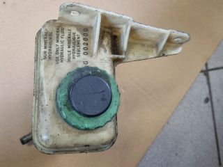 bontott AUDI 80 Szervóolaj Tartály