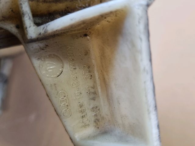 bontott AUDI 80 Szervóolaj Tartály