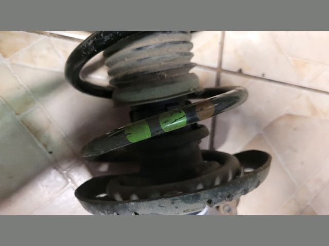 bontott AUDI A1 Jobb első Gólyaláb (Lengécsillapító, Rugó)