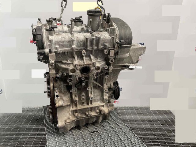 bontott AUDI A1 Motor (Fűzött blokk hengerfejjel)