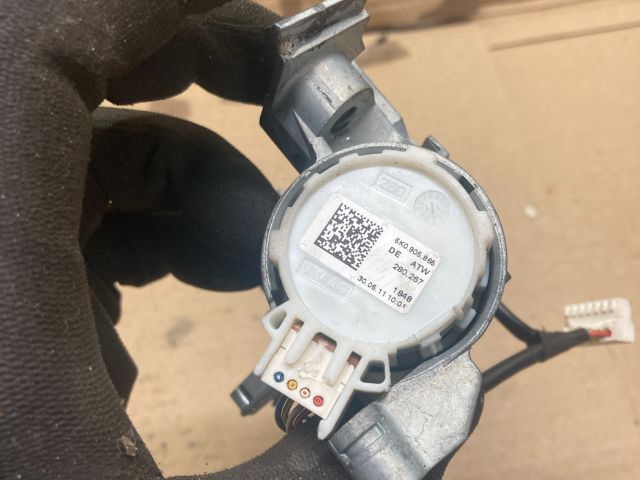 bontott AUDI A1 Gyújtáskapcsoló Házzal