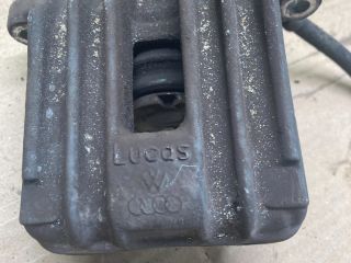 bontott AUDI A1 Jobb hátsó Féknyereg Munkahengerrel