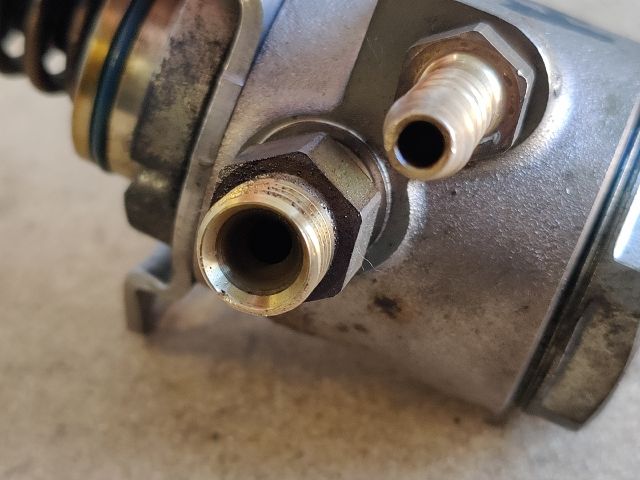 bontott AUDI A1 Nagynyomású Szivattyú