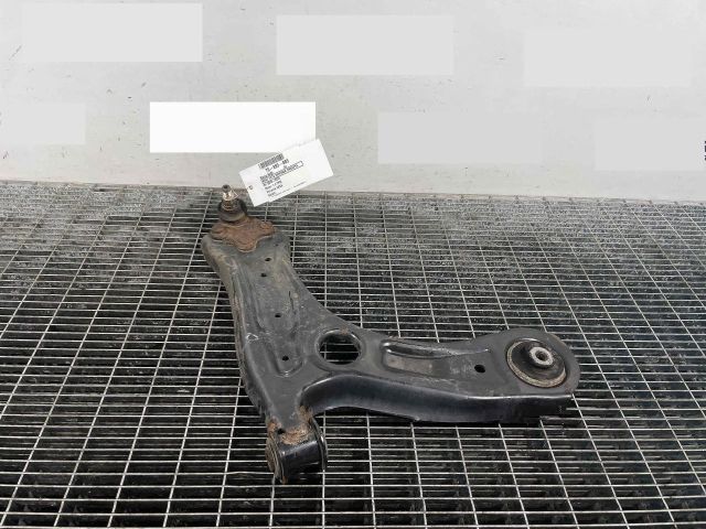 bontott AUDI A1 Jobb első Lengőkar