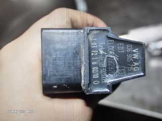 bontott AUDI A1 Porlasztó Sor / Híd