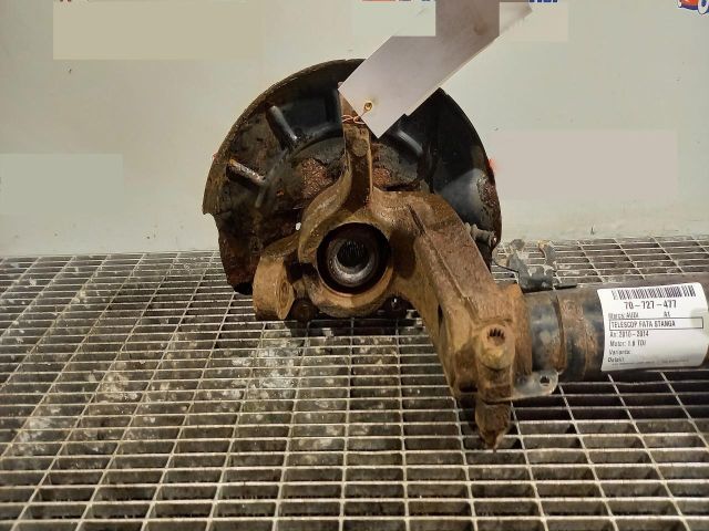 bontott AUDI A1 Bal első Csonkállvány