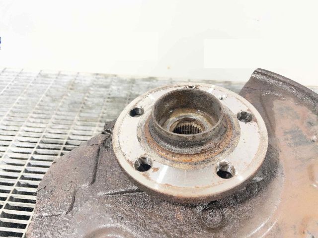 bontott AUDI A1 Bal első Csonkállvány