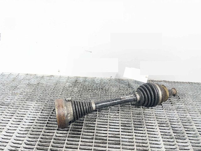 bontott AUDI A1 Bal Féltengely