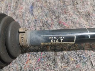 bontott AUDI A1 Bal Féltengely